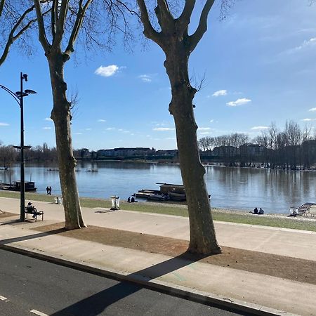 Balcon Vue Loire Parking A 50M Apartment Orleans Bagian luar foto