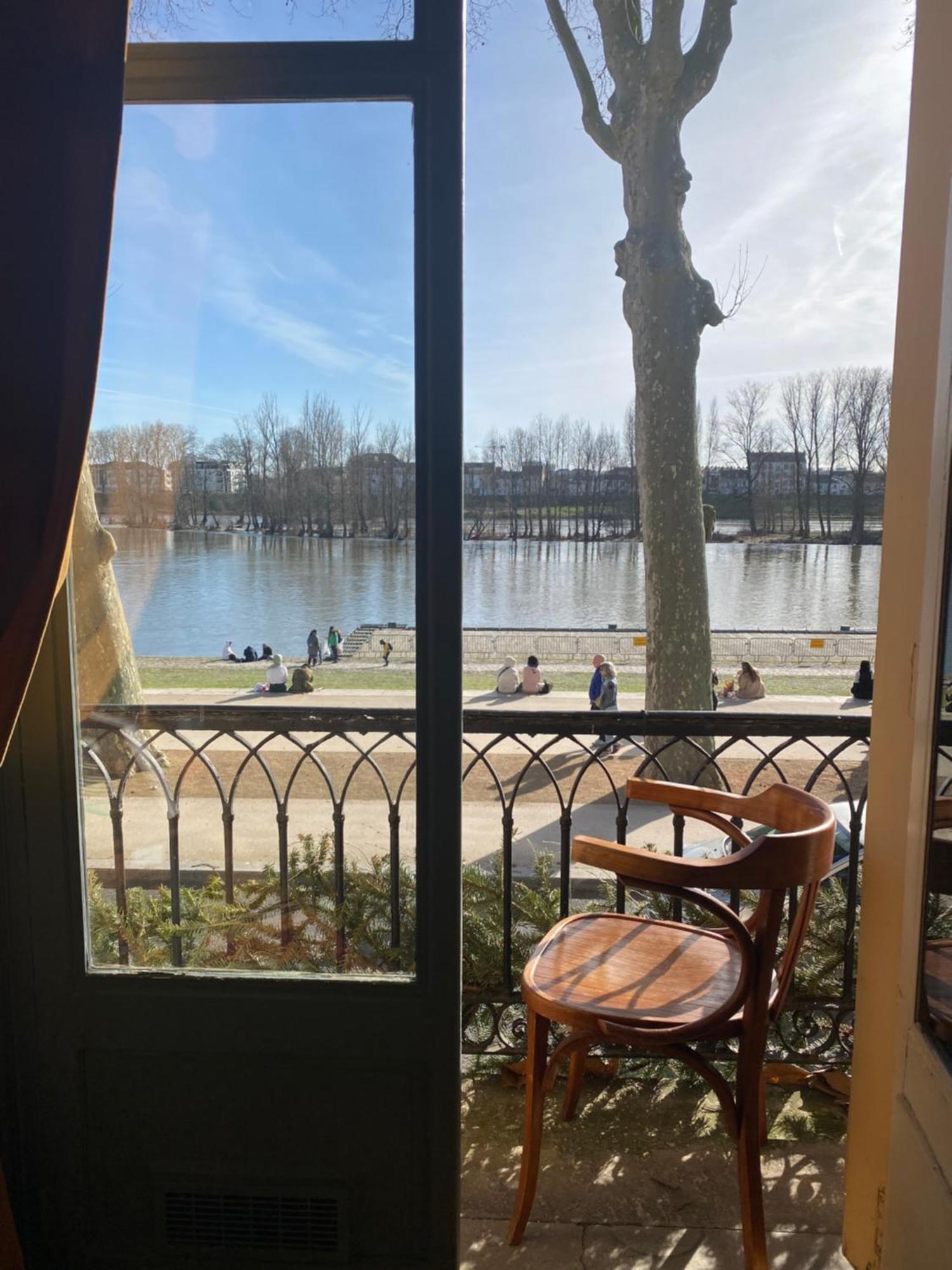 Balcon Vue Loire Parking A 50M Apartment Orleans Bagian luar foto